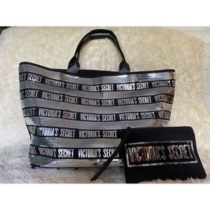 Victoria’s Secret Tote W/clutch